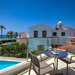 Platzia Villa *