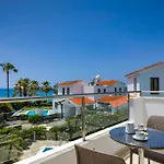 Platzia Villa *