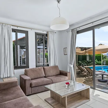 Platzia Villa *