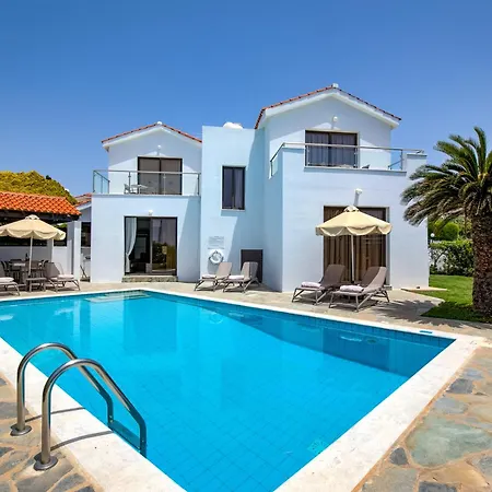 别墅 普拉特齐亚海滩别墅酒店 Paphos
