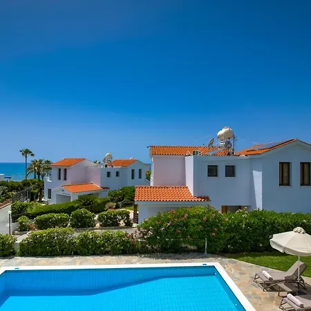 别墅 普拉特齐亚海滩别墅酒店 Paphos