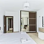 Platzia Villa *
